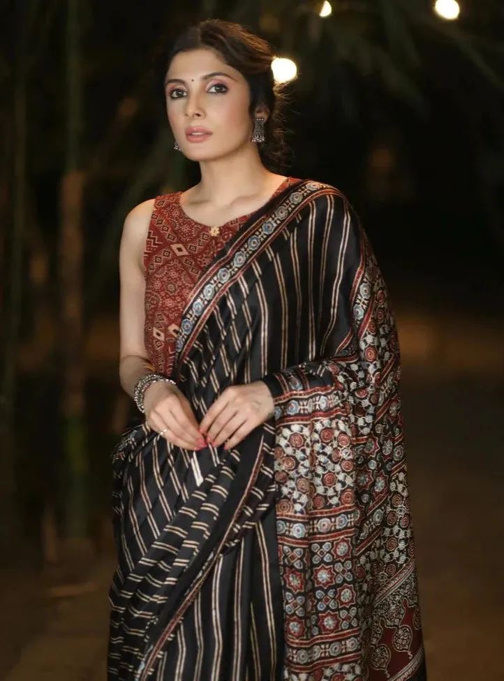 BLACK MODAL SILK SAREE WITH STRIPED PATTERN